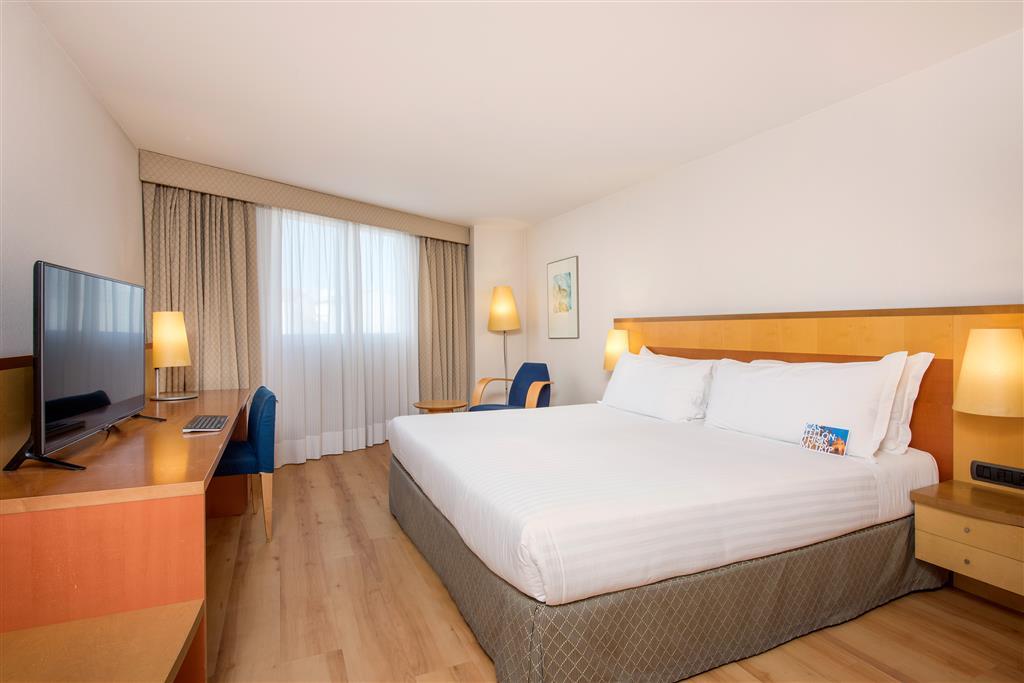 Hotel Castellon Center Affiliated By Melia Castellón de la Plana Exterior photo