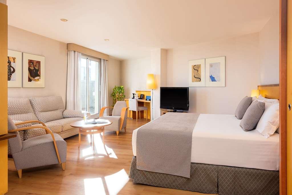 Hotel Castellon Center Affiliated By Melia Castellón de la Plana Room photo